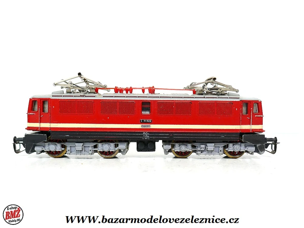 BTTB - Elektrická lokomotiva E 11 022 DR - TT