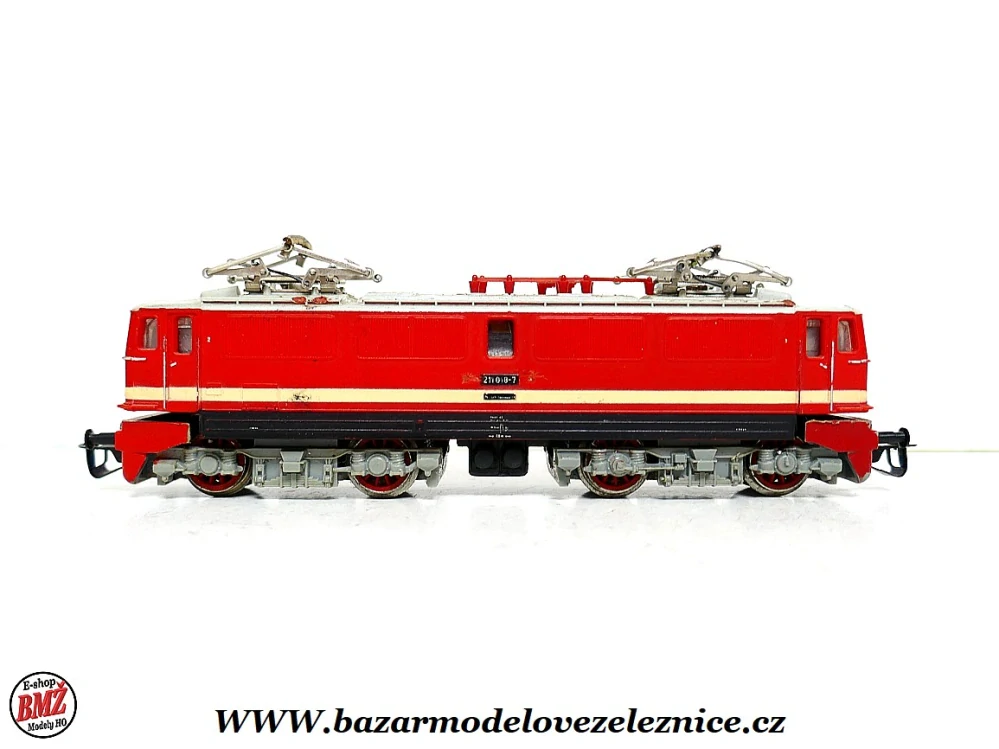 BTTB - Elektrická lokomotiva BR 211 018 DR - TT