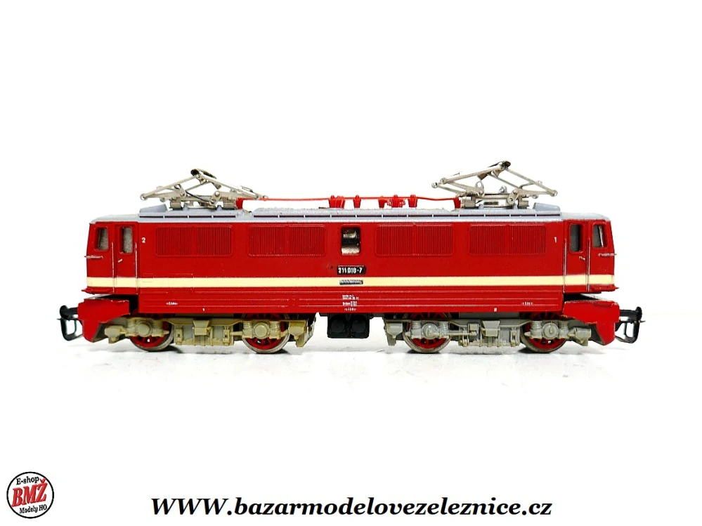 BTTB - Elektrická lokomotiva E 211 010 DR - TT
