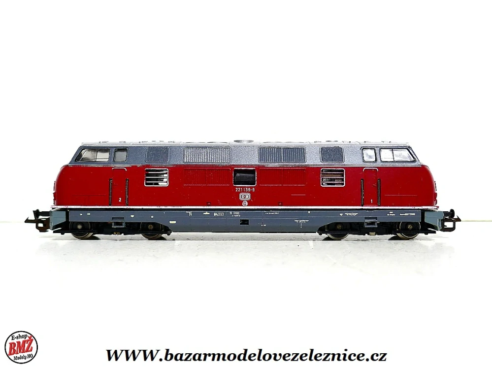 BTTB - Dieselová lokomotiva BR 221 139 DB - TT