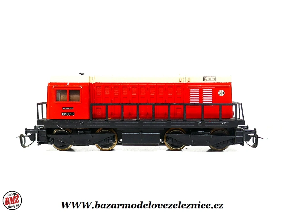 BTTB - Dieselová lokomotiva BR 107 001 DR - TT