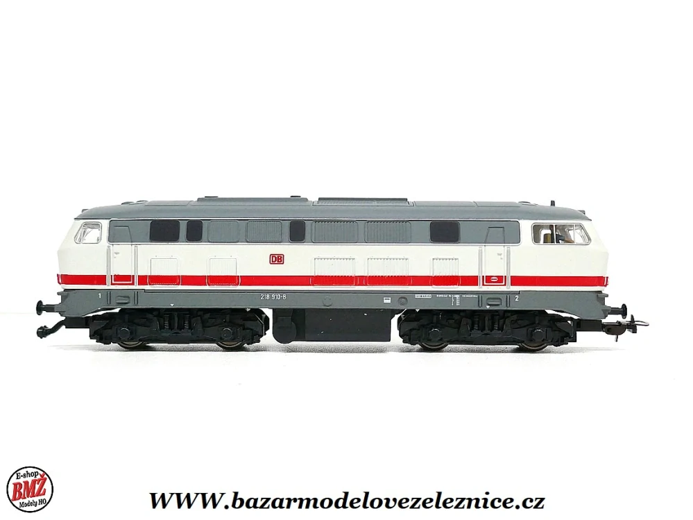 Nové Piko - DSS - Set s BR 215 + 3 os.vozy DB - HO