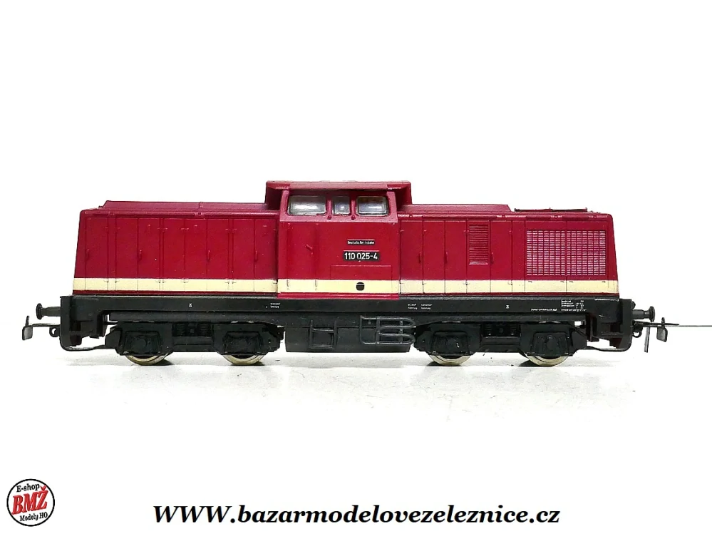 PIKO DDR - DC  - Dieselová lokomotiva BR 110 025  DR - HO