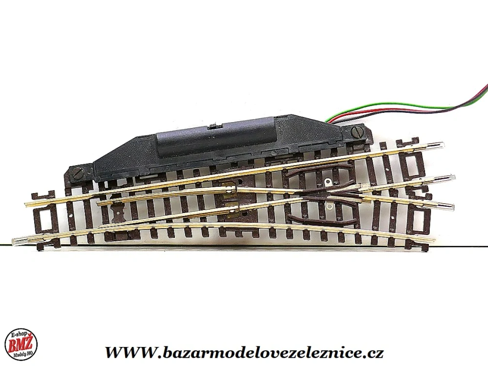 Roco - Fleischmann -  výhybka pravá elektrická 15° R5=362,6 mm - N