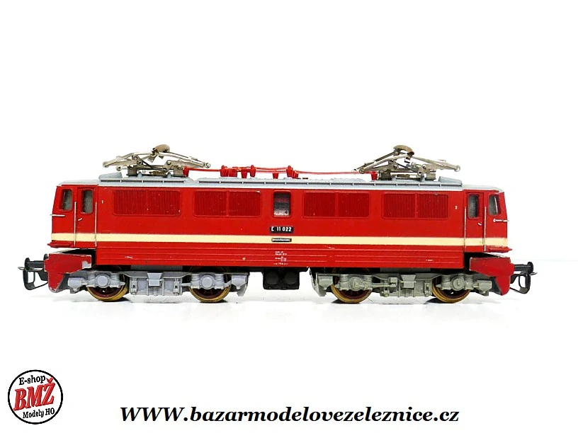 BTTB - Elektrická lokomotiva E 11 022 DR - TT