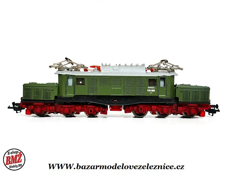 Zeuke - Elektrická lokomotiva E 94 065DR - TT