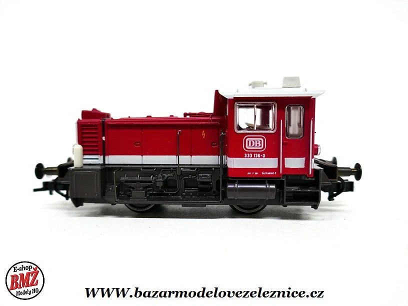 Roco - DC - BR 333 + 3 vozy - HO