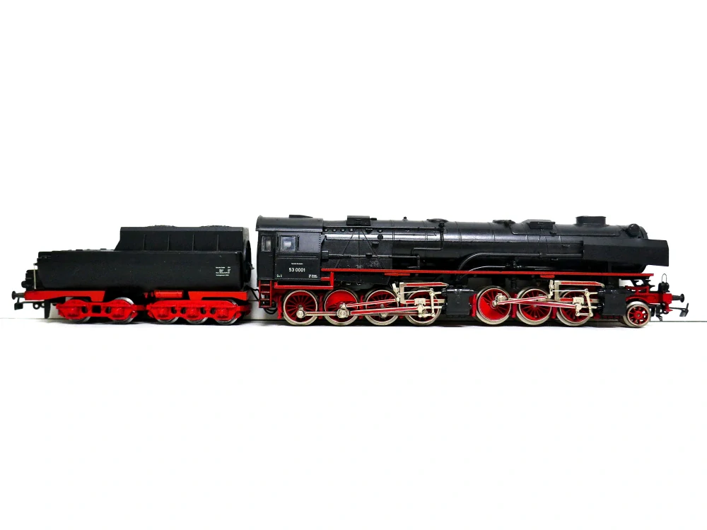 Marklin Hamo - DC - Parní lokomotiva BR 53 0001 DR - HO
