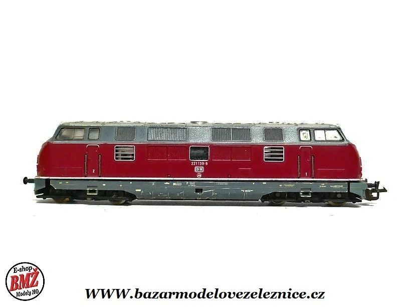 BTTB - Dieselová lokomotiva BR 221 139 DB - TT