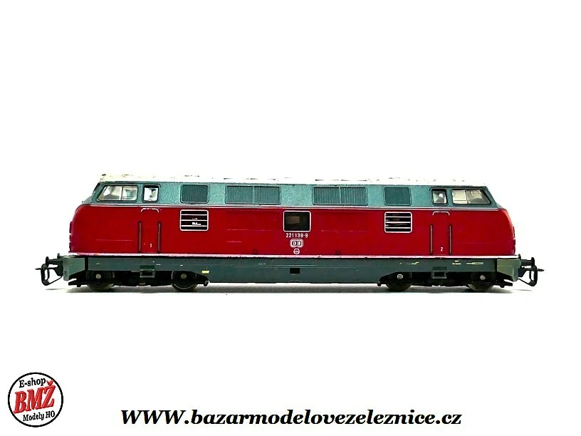 BTTB - Dieselová lokomotiva BR 221 DB - TT