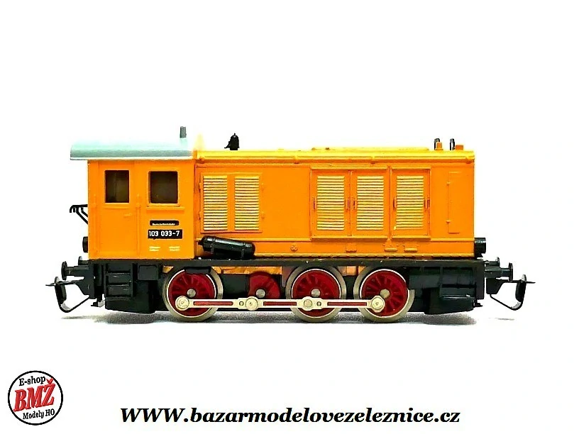 BTTB - Dieselová lokomotiva BR 103 033 DR - TT