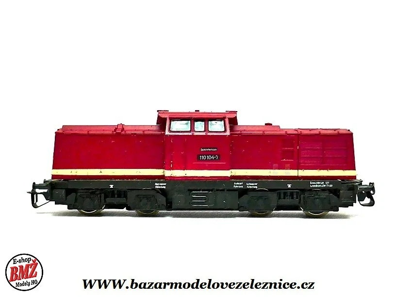 BTTB - Dieselová lokomotiva BR 110 104 DR - TT