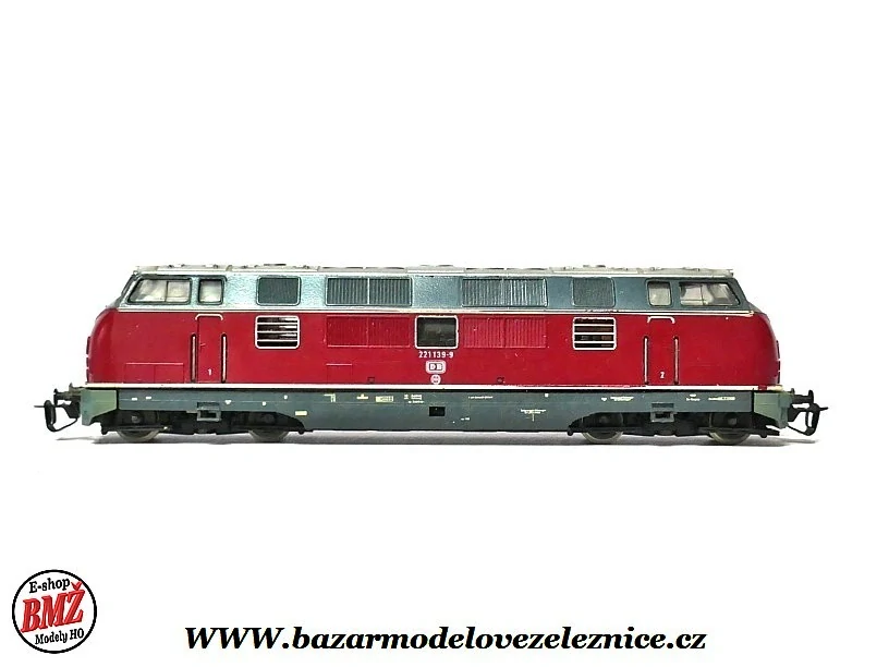 BTTB - Dieselová lokomotiva BR 221 139 DB - TT