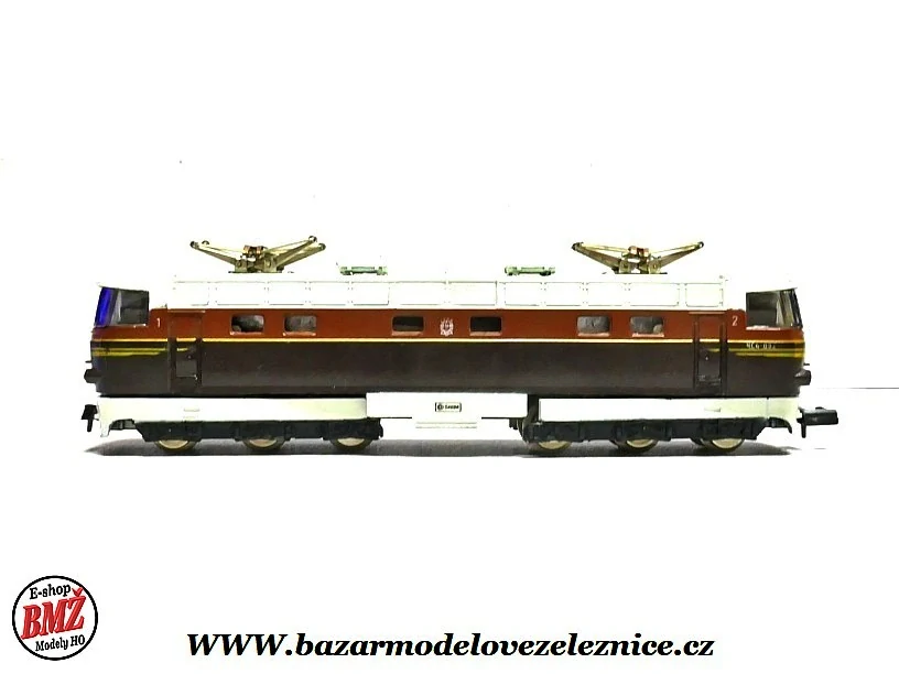 Piko DDR - DC - Elektrická lokomotiva ЧC4 092 CCCP - N