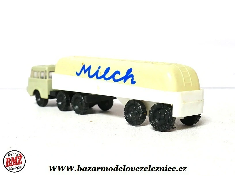 Tatra - Návěs cisterna Milch - TT
