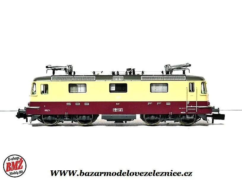 Fleischmann - DSS - Elektrická lokomotiva Re 4/4 II SBB - N