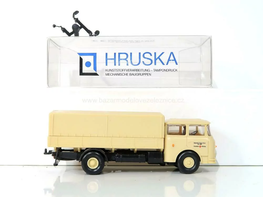 Hruska - ŠKODA plachta - HO