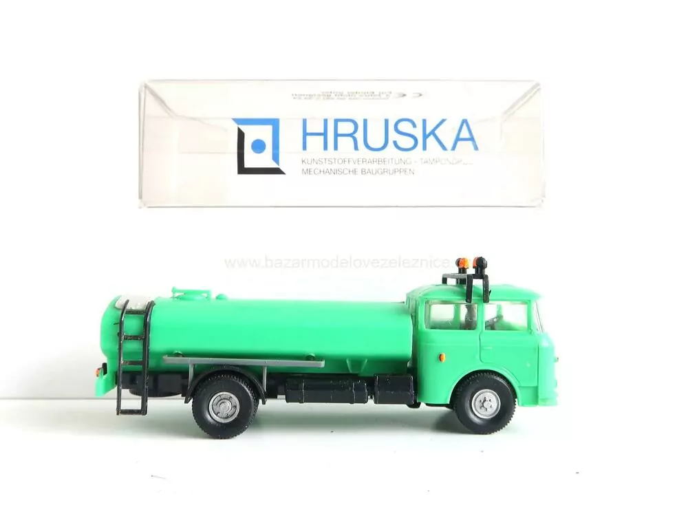 Hruska - ŠKODA cisterna kropička - HO