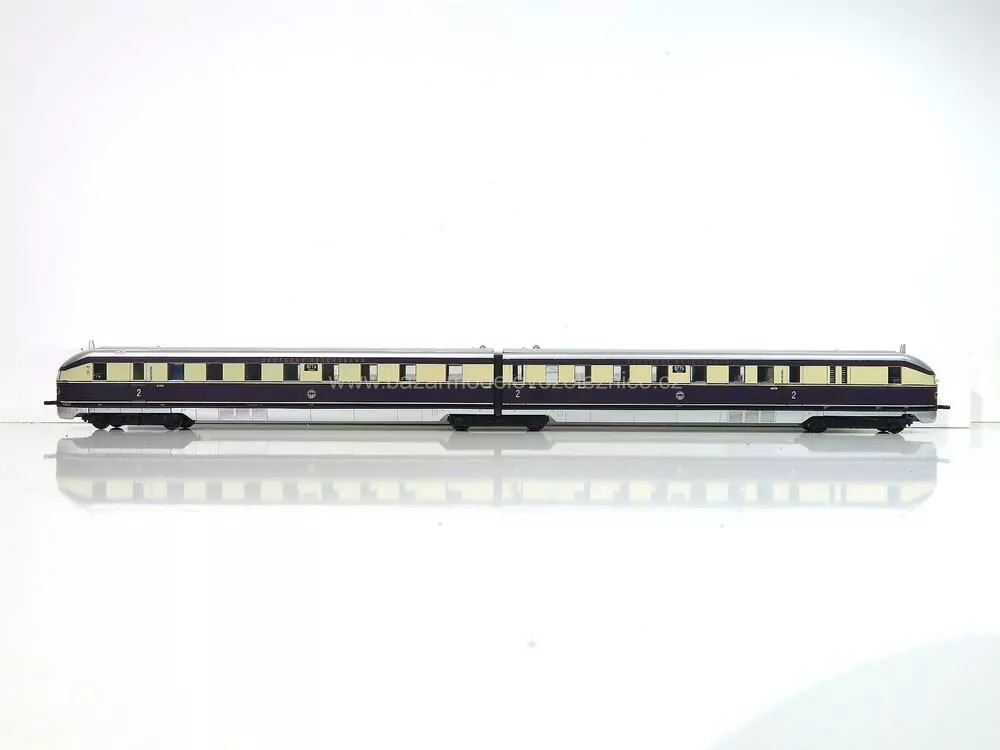 Kato - DCC - Motorová souprava SVT 877 DRG - HO