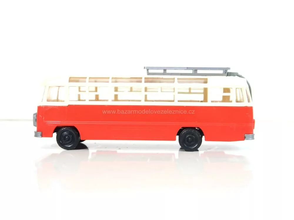 WEB - Ikarus 311  - HO