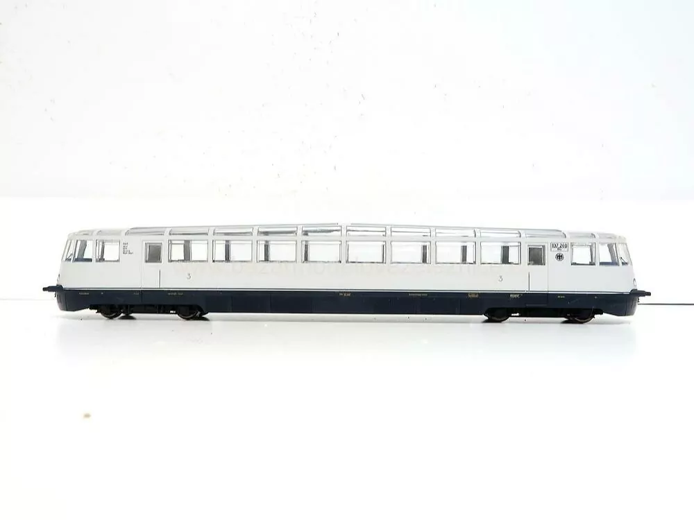 Liliput - DSS - Motorový vůz 137 DRG HO