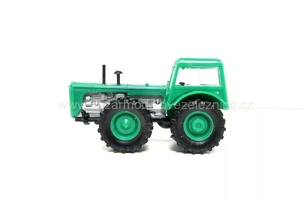 VEB - Traktor D 4 K - HO