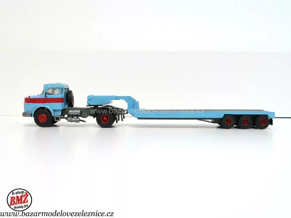Wiking - Mercedes na těžkou techniku - HO