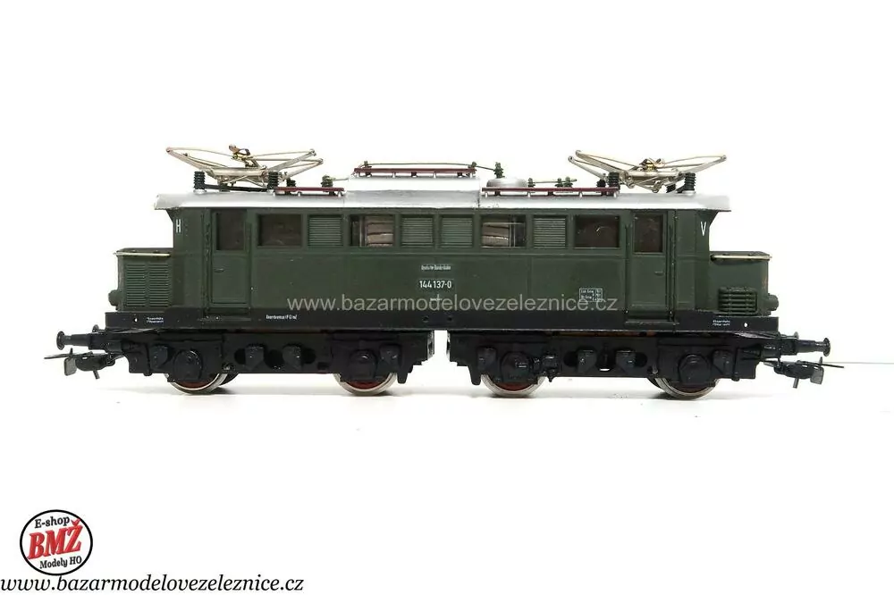 Piko DDR - DC - Elektrická lokomotiva E 44 137 DR - HO