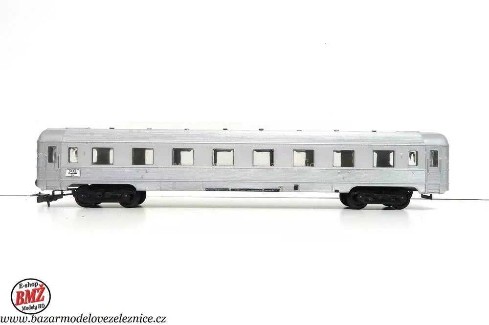 Piko DDR - Osobní vůz SNCF - HO