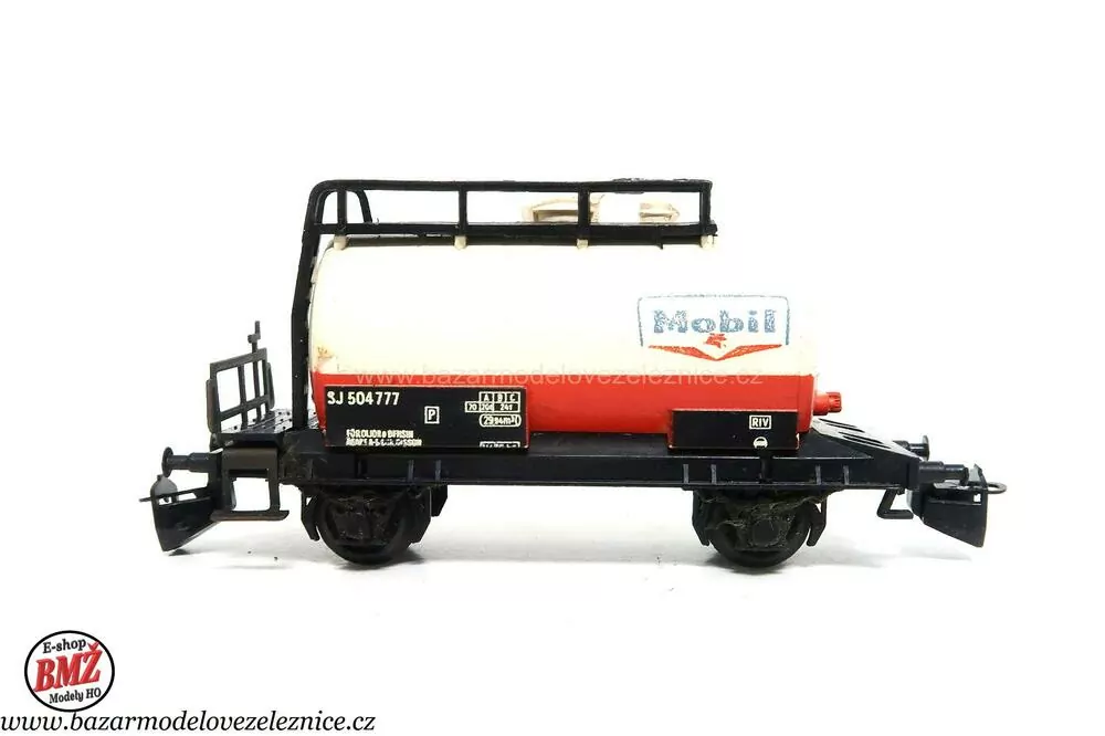 BTTB - Cisternový vůz Mobil SJ - TT