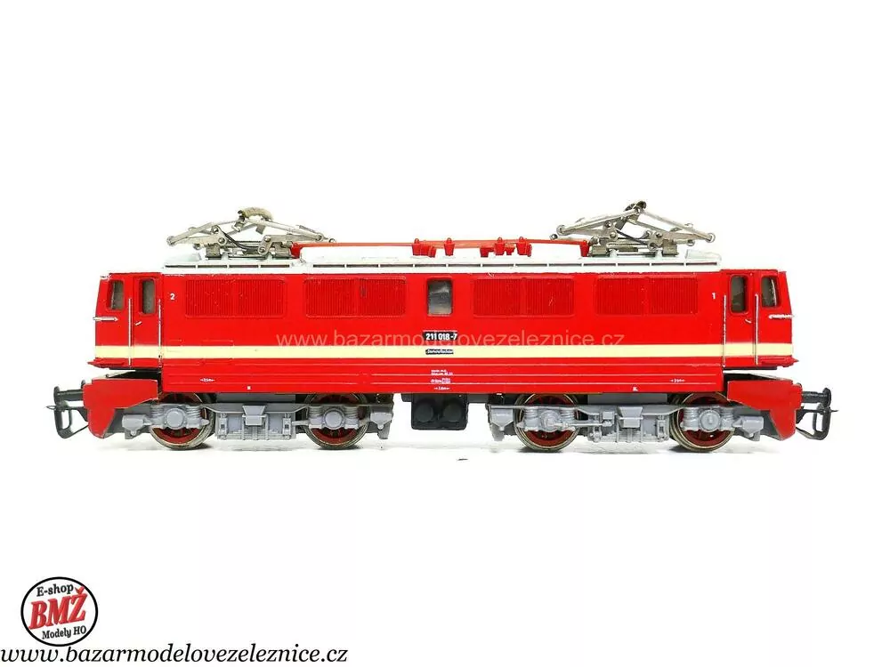 BTTB - Elektrická lokomotiva BR 211 018 DR - TT
