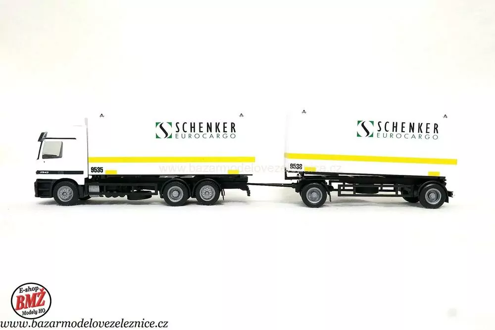 Herpa - Mercedes s přívěsem - HO