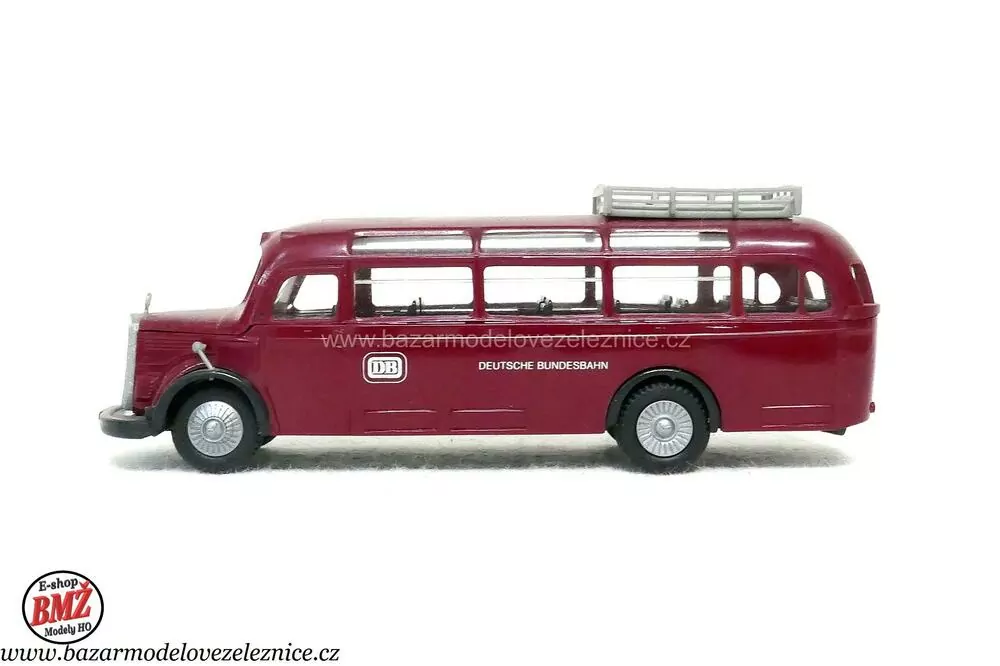 Praline - Bus Mercedes - HO