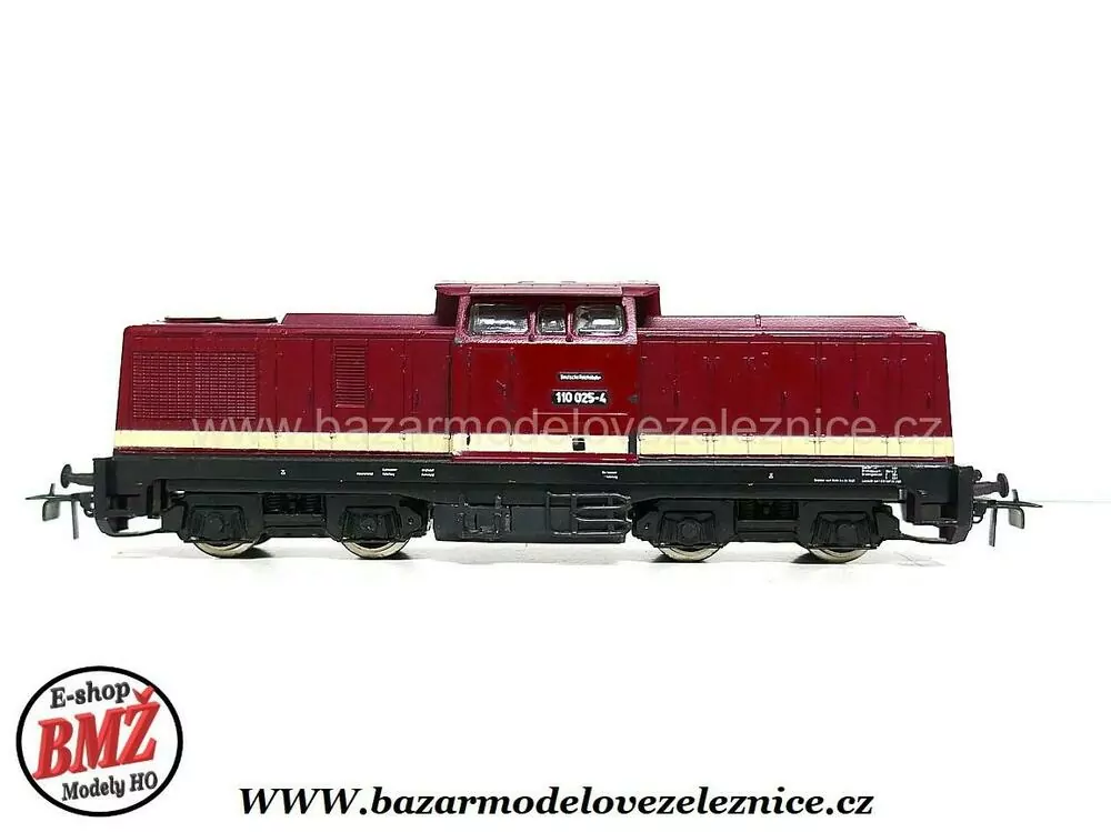 PIKO DDR - DC  - Dieselová lokomotiva BR 110 025  DR - HO