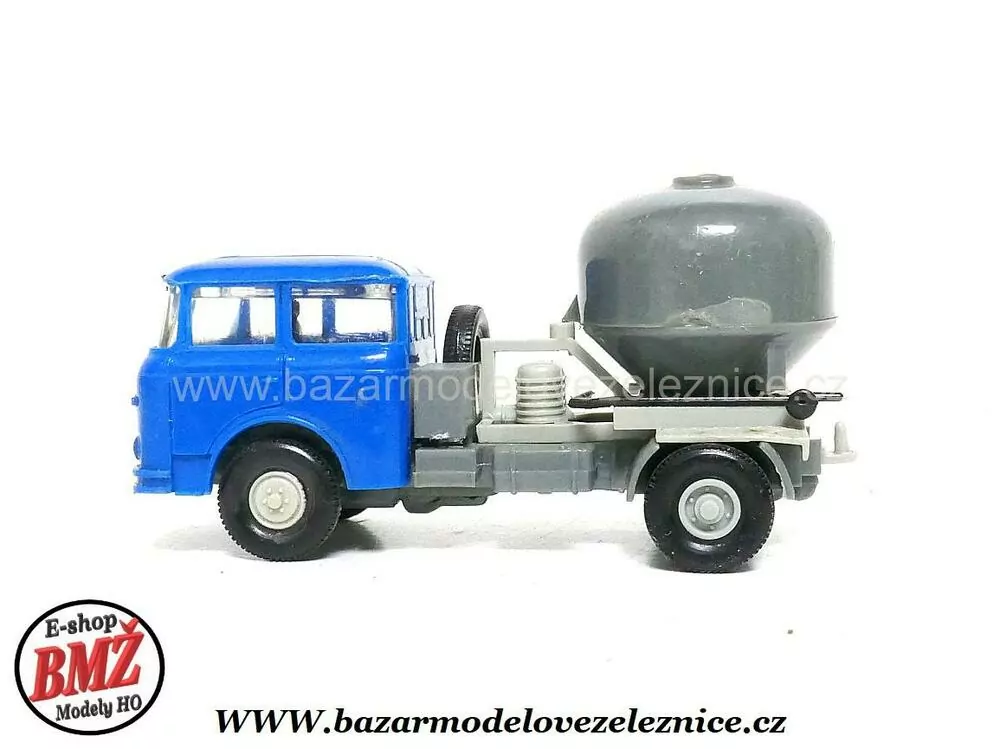 Hruska - ŠKODA na cement - HO