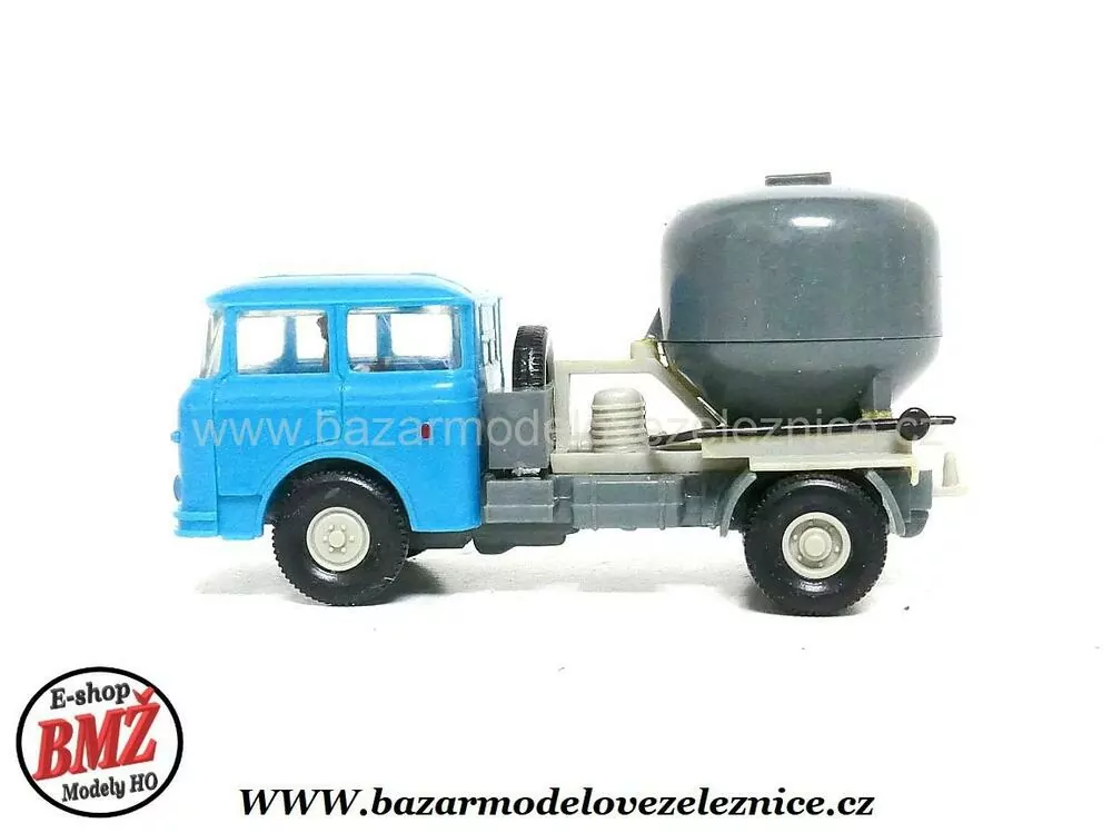 Hruska - ŠKODA na cement - HO
