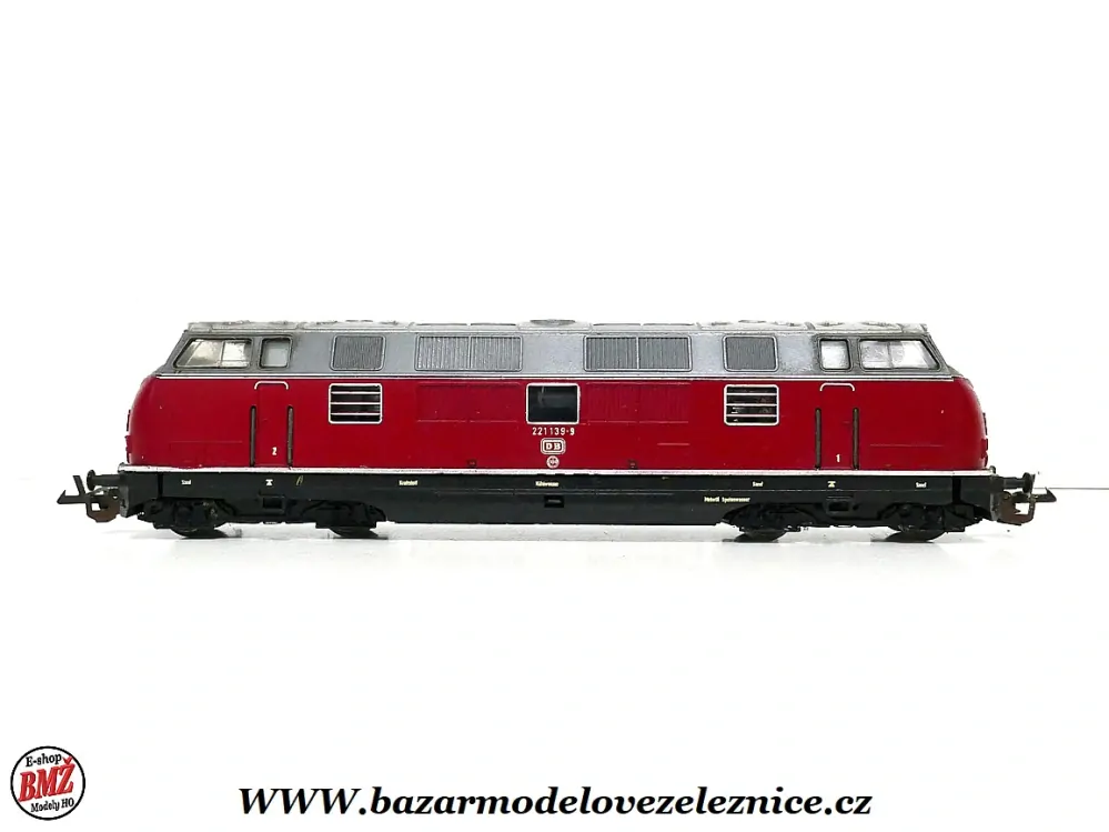 BTTB - Dieselová lokomotiva BR 221 139 DB - TT
