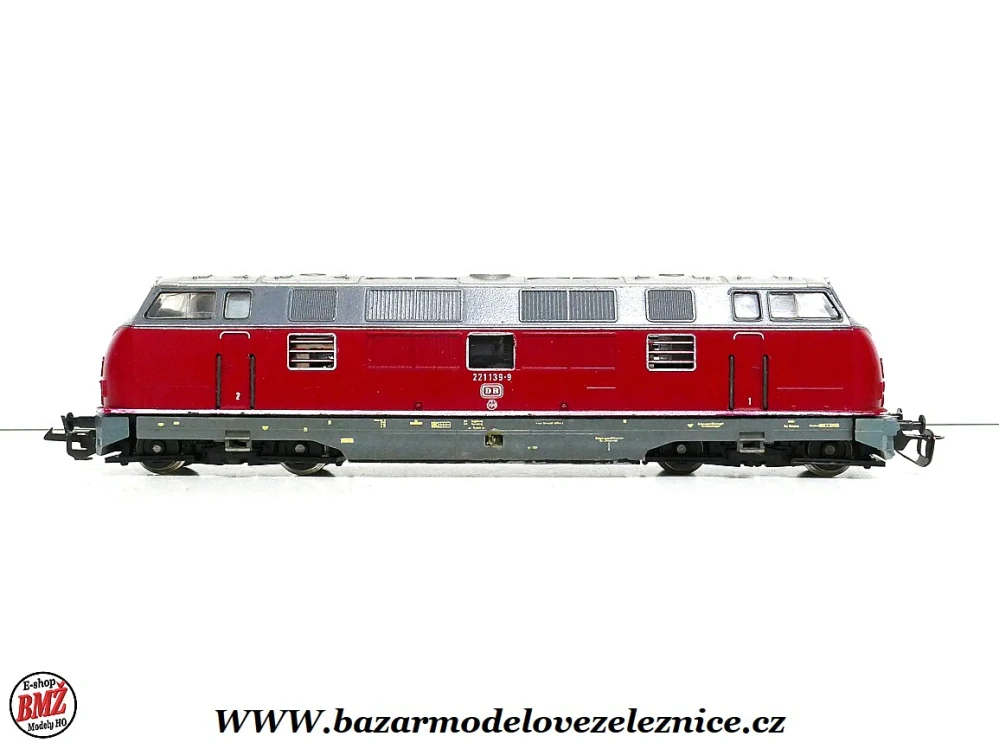 BTTB - Dieselová lokomotiva BR 221 139 DB - TT