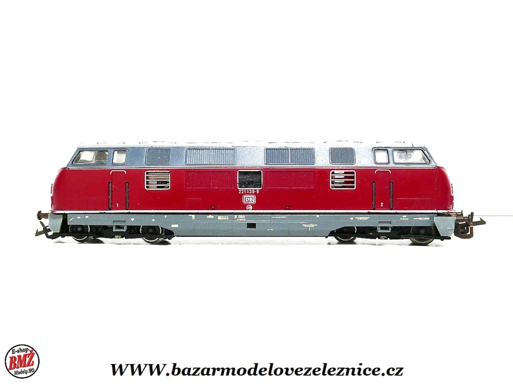 BTTB - Dieselová lokomotiva BR 221 139 DB - TT