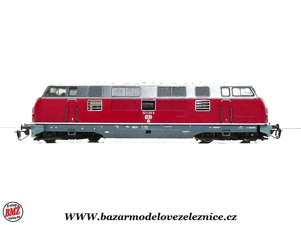 BTTB - Dieselová lokomotiva BR 221 139 DB - TT