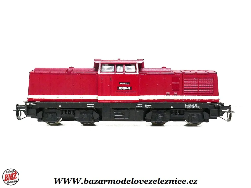 BTTB - Dieselová lokomotiva BR 110 104 DR - TT