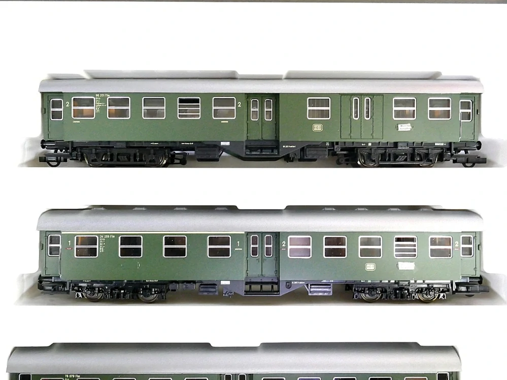 Roco - set 3 osobních vozů DB - HO