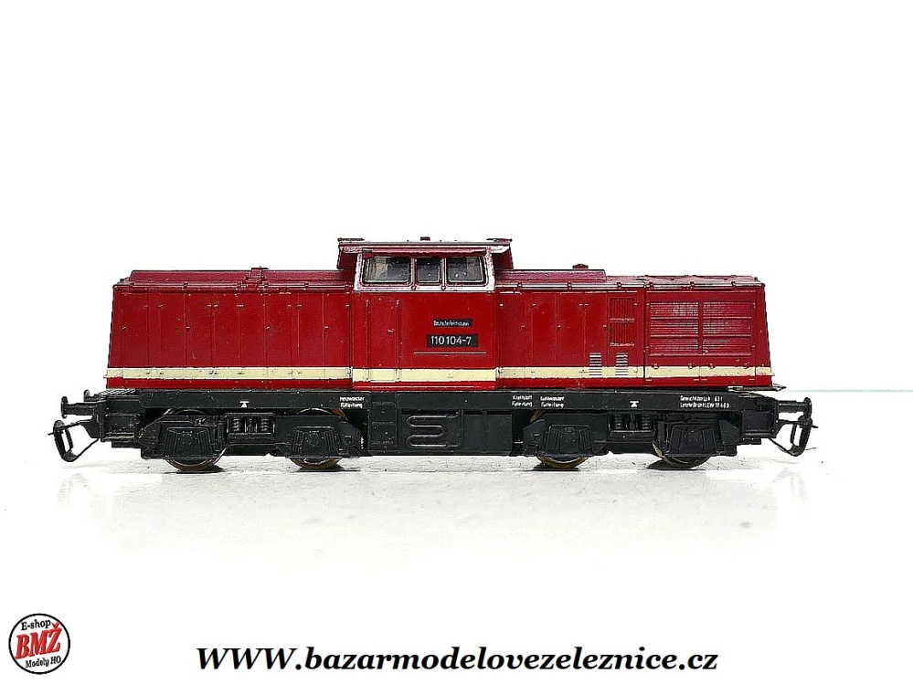 BTTB - Dieselová lokomotiva BR 110 104 DR - TT