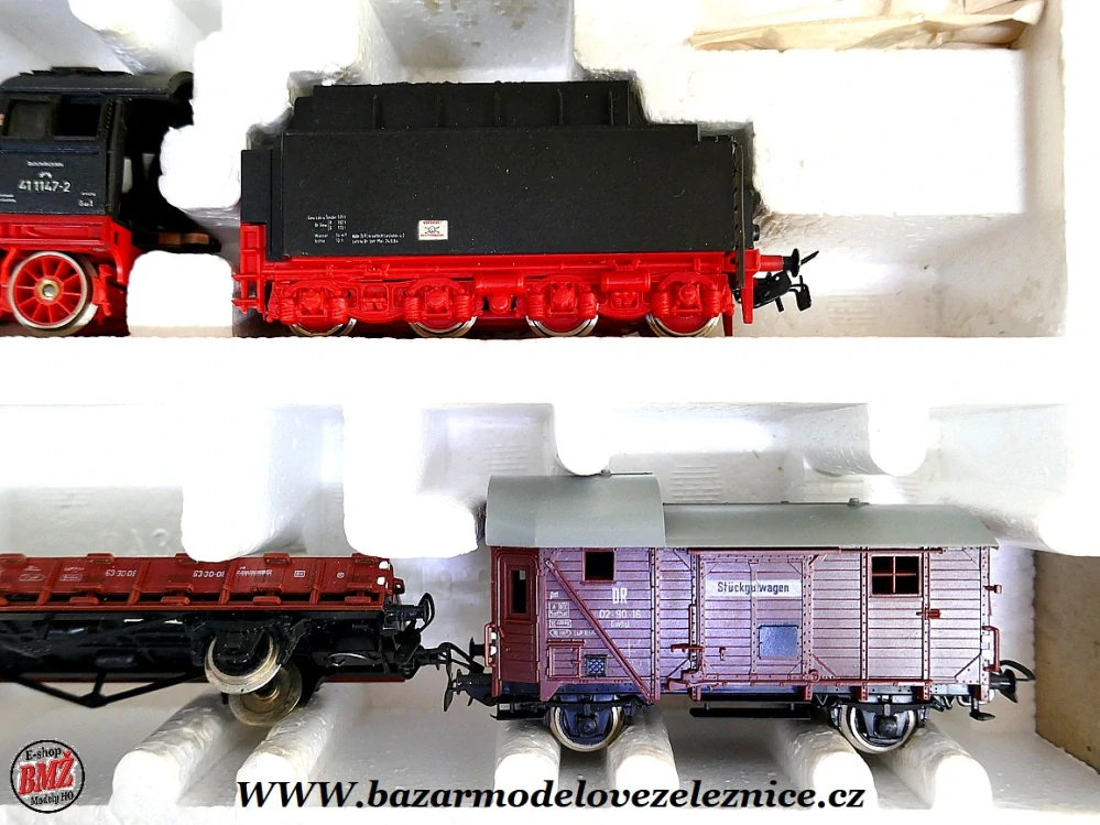Piko DDR - DC - Set s BR 41 + 5 nákl.vozů - HO