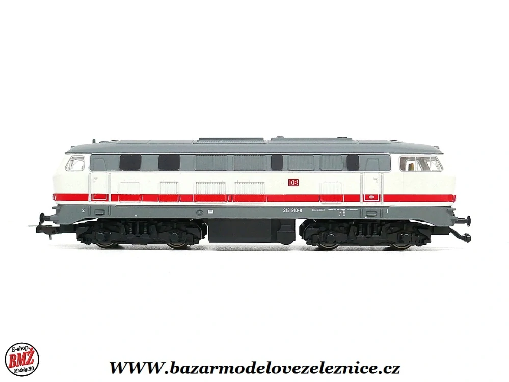 Nové Piko - DSS - Set s BR 215 + 3 os.vozy DB - HO