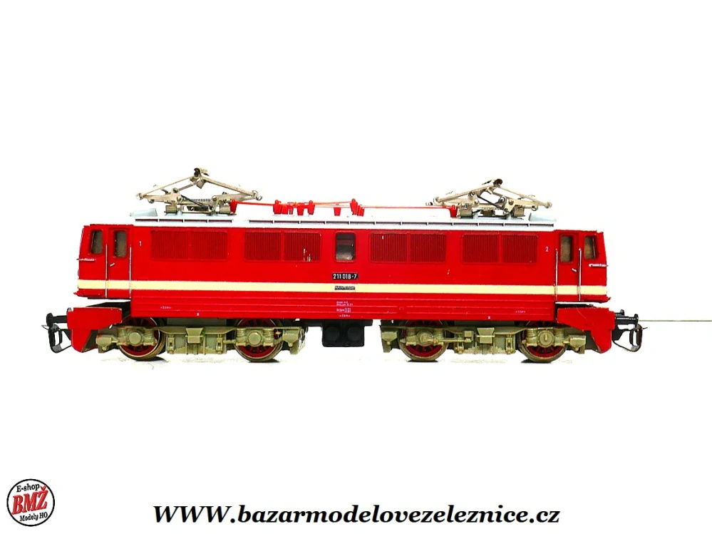 BTTB - Elektrická lokomotiva BR 211 018 DR - TT