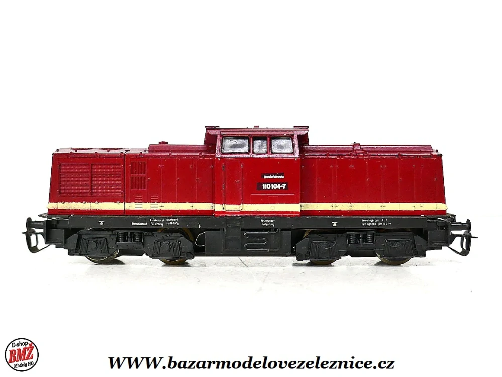 BTTB - Dieselová lokomotiva BR 110 104 DR - TT
