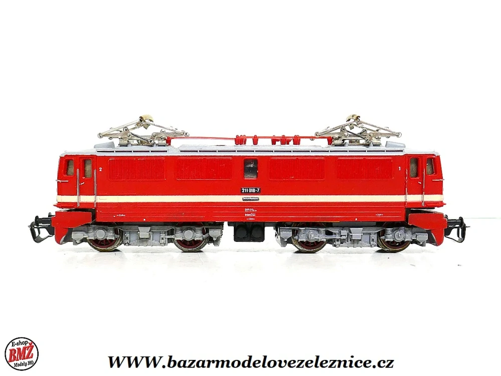 BTTB - Elektrická lokomotiva BR 211 018 DR - TT