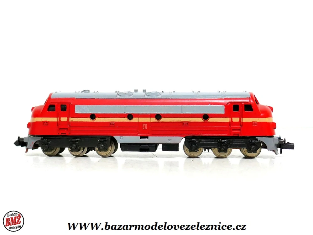 Piko DDR - DC - Dieselová lokomotiva M 61 007 MÁV - N