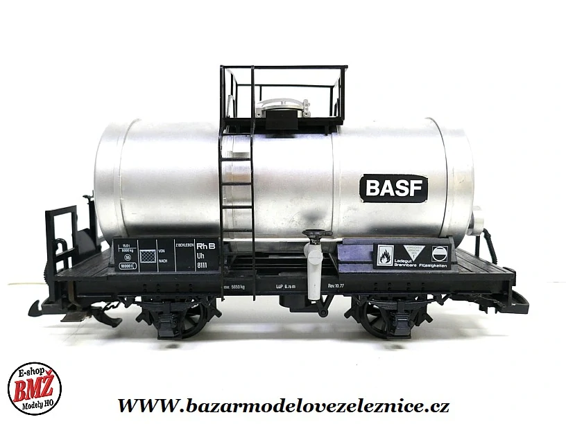 LGB - Cisternový vůz Basf - G